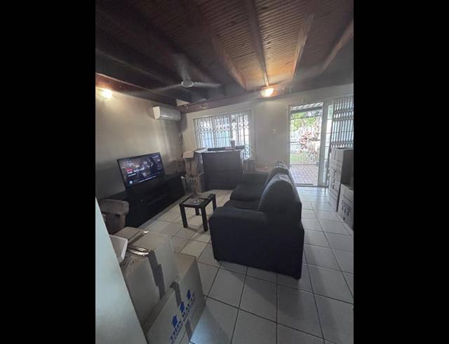 1 BEDROOM PROPERTY TO RENT IN MEER EN SEE
